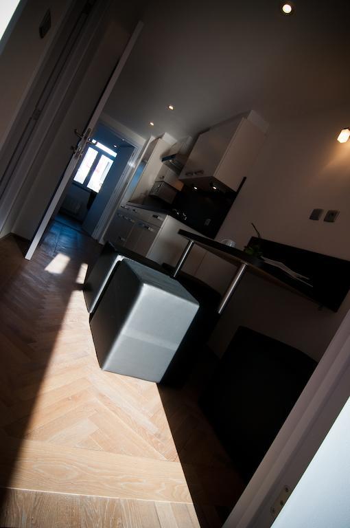 Apartment De Maasnacht Maaseik Exterior photo